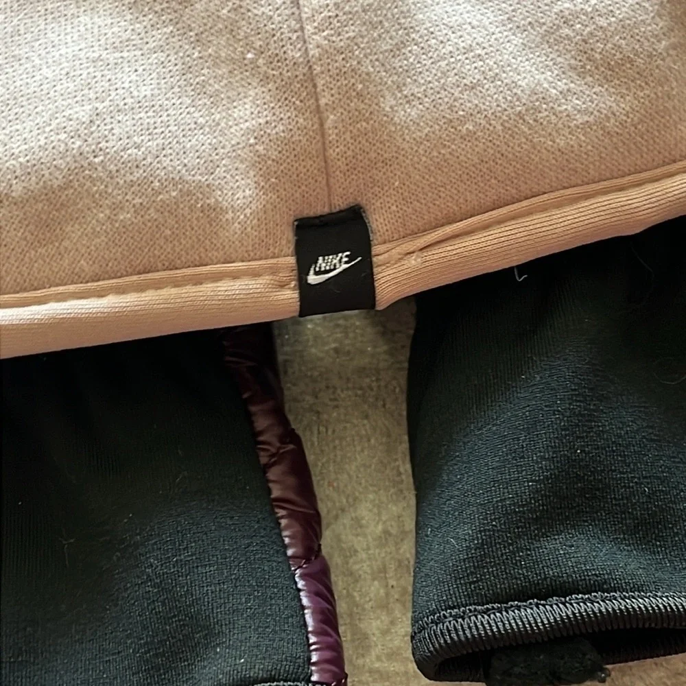 NWT Nike Club Fleece Pink Headband & NWOT Pajar 1963 Canada Burgundy Mittens Set